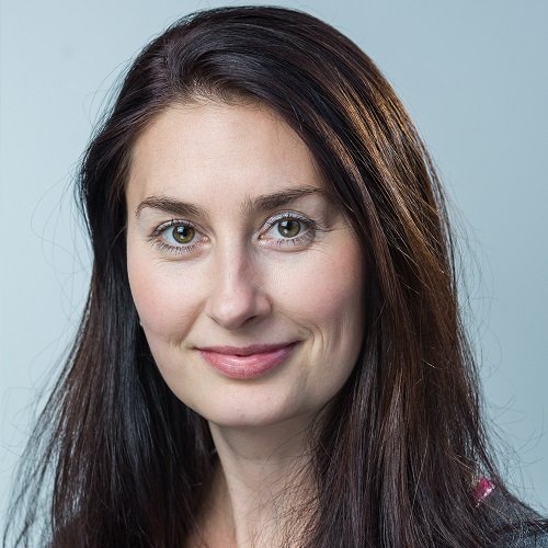 Nikola Pravdová — lektor angličtiny